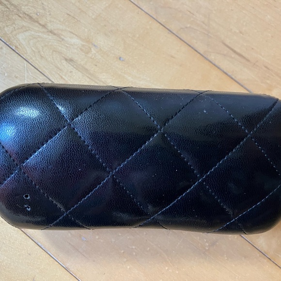 Chanel 5350 cat eye sunglasses in burgundy - Picture 7 of 10